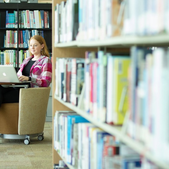 Student sitting in the library